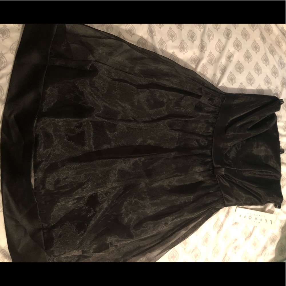 Black size 12 strapless party dress